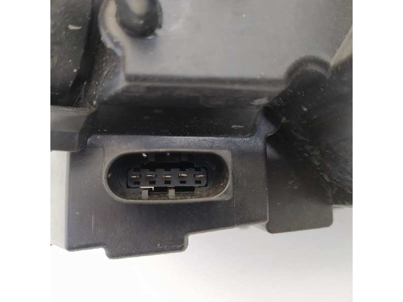 Recambio de faro derecho para mercedes-benz clase b (w245) 180 cdi (245.207) referencia OEM IAM A1698201861 0301220202 