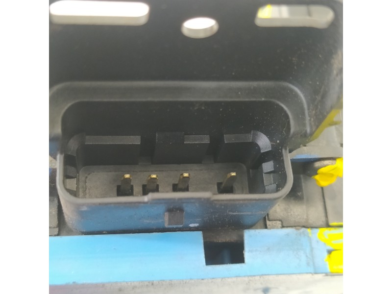 Recambio de cerradura puerta trasera izquierda para peugeot 207 confort referencia OEM IAM 24090158  