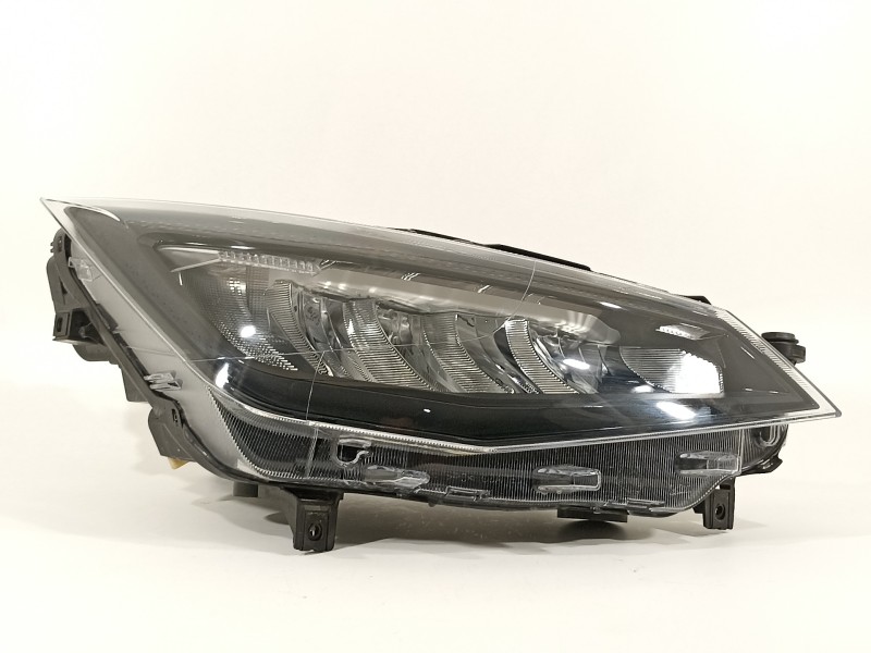 Recambio de faro derecho para seat ibiza (kj1) reference referencia OEM IAM 6F1941006E  