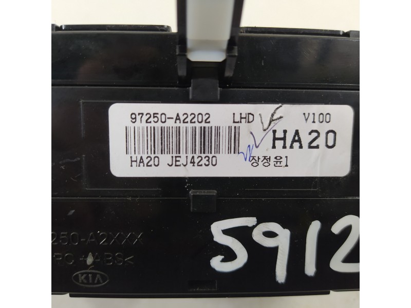 Recambio de mando climatizador para kia cee´d concept referencia OEM IAM 97250A2202  