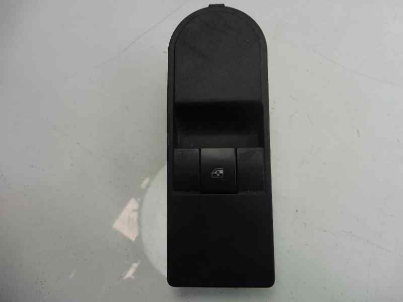 Recambio de mando elevalunas delantero derecho para opel astra h berlina essentia referencia OEM IAM 13197132 93162638 