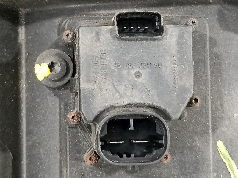 Recambio de panel frontal para citroën c4 berlina collection referencia OEM IAM 9652946080 1859383116 