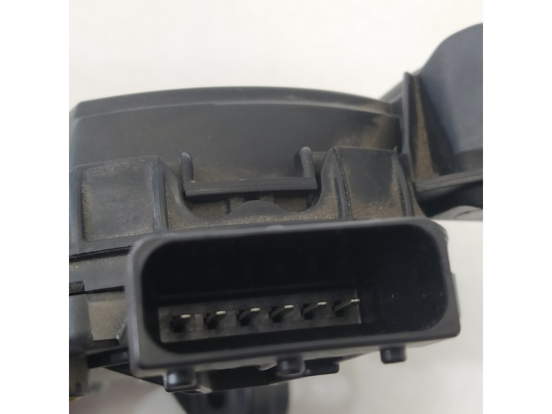 Recambio de potenciometro pedal para kia cee´d concept referencia OEM IAM 32700A6100  