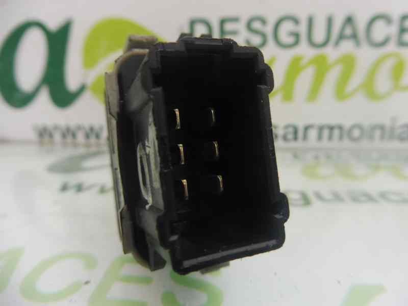 Recambio de mando elevalunas delantero derecho para renault clio grandtour expression referencia OEM IAM 2808203 214936B 
