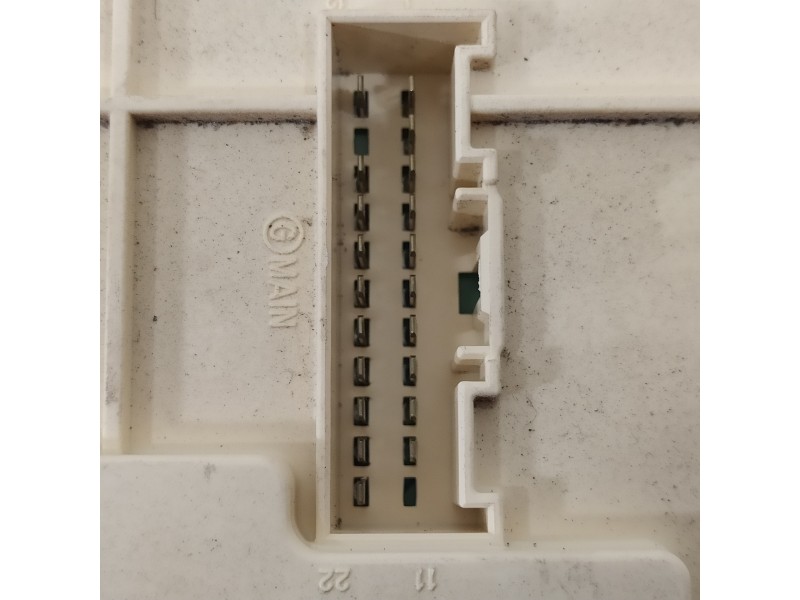 Recambio de caja reles / fusibles para kia cee´d concept referencia OEM IAM 91950A2030  