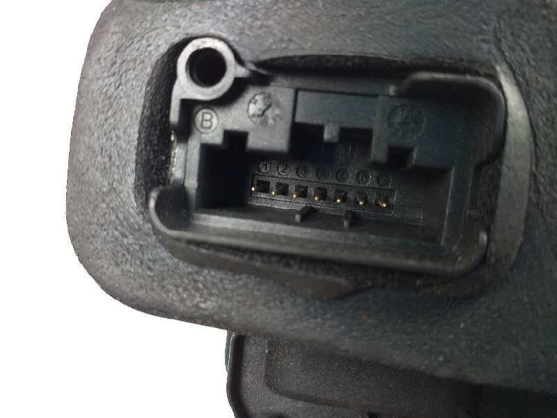 Recambio de cerradura puerta trasera izquierda para volkswagen golf vii lim. advance bluemotion referencia OEM IAM 5K4839015Q  