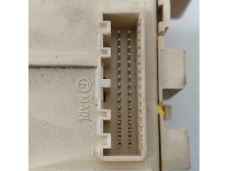 Recambio de caja reles / fusibles para kia cee´d concept referencia OEM IAM 91950A2030  