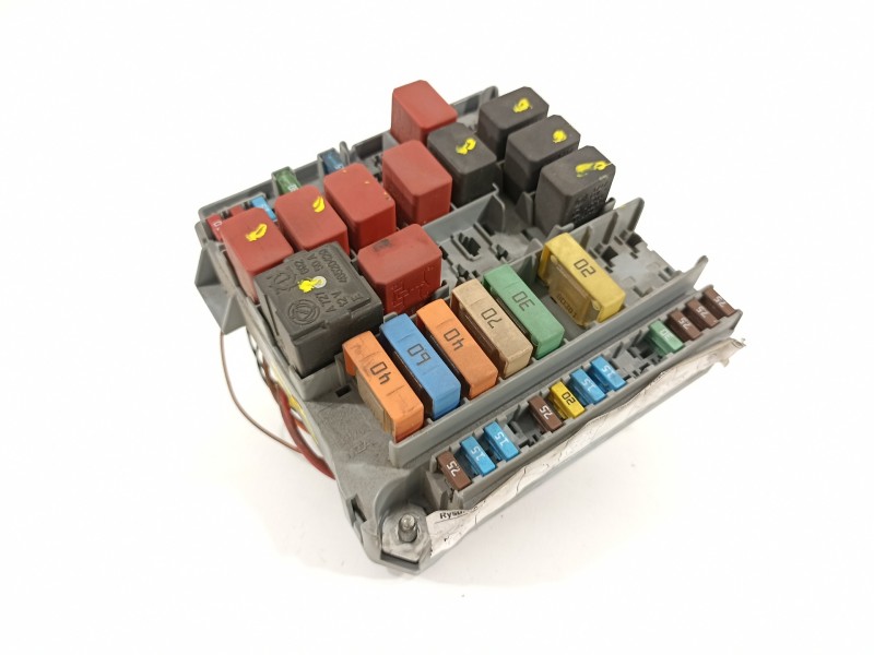Recambio de caja reles / fusibles para fiat nuova 500 (150) by diesel referencia OEM IAM 51781452  