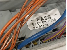 Recambio de caja reles / fusibles para fiat nuova 500 (150) by diesel referencia OEM IAM 51781452   2