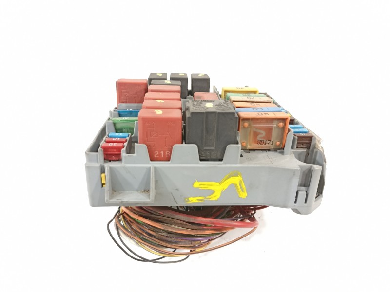 Recambio de caja reles / fusibles para fiat nuova 500 (150) by diesel referencia OEM IAM 51781452  