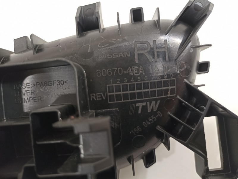 Recambio de maneta interior delantera derecha para nissan qashqai (j11) 360 referencia OEM IAM 806704EA1A  