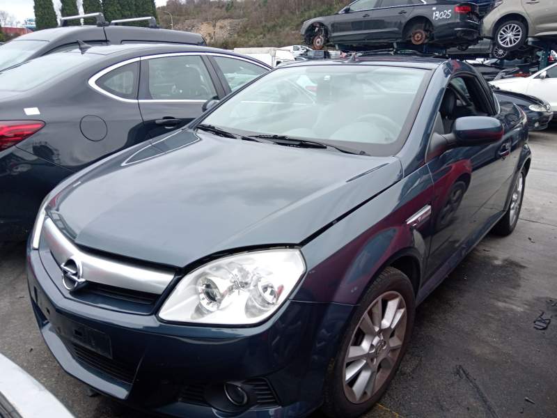 opel tigra twintop (x04) del año 2006