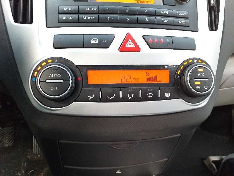 Recambio de mando climatizador para kia cee´d active referencia OEM IAM 972501H600  