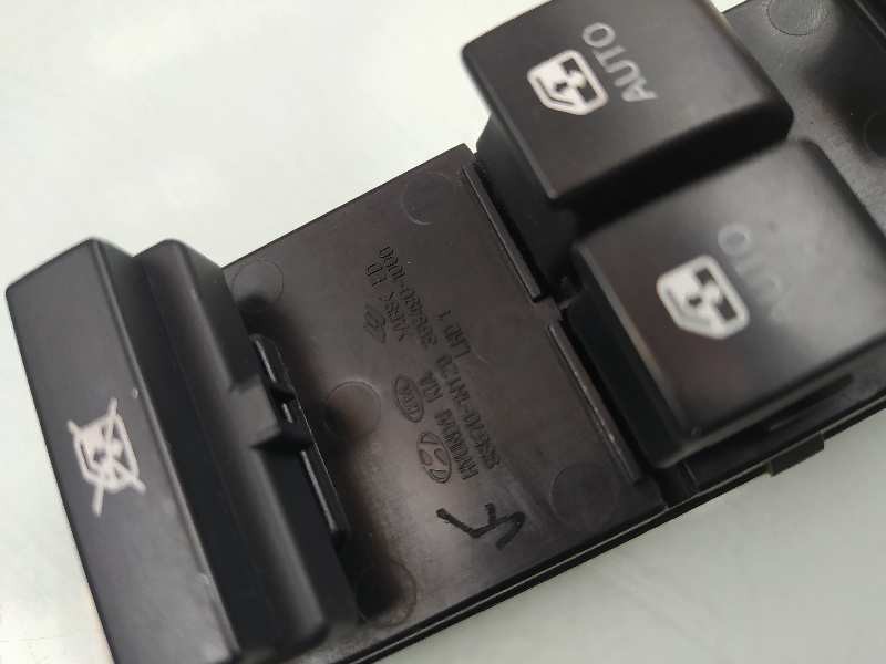 Recambio de mando elevalunas delantero izquierdo para kia cee´d active referencia OEM IAM 935701H120 3694901000 