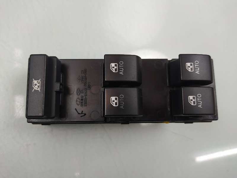 Recambio de mando elevalunas delantero izquierdo para kia cee´d active referencia OEM IAM 935701H120 3694901000 