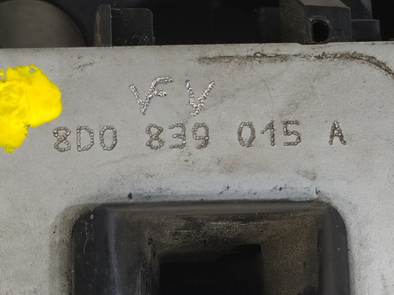 Recambio de cerradura puerta trasera izquierda para audi a3 (8l) 1.6 ambiente referencia OEM IAM 8D0839015A  