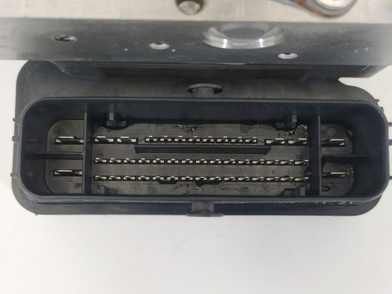 Recambio de abs para peugeot 308 sw allure referencia OEM IAM 9826694380  