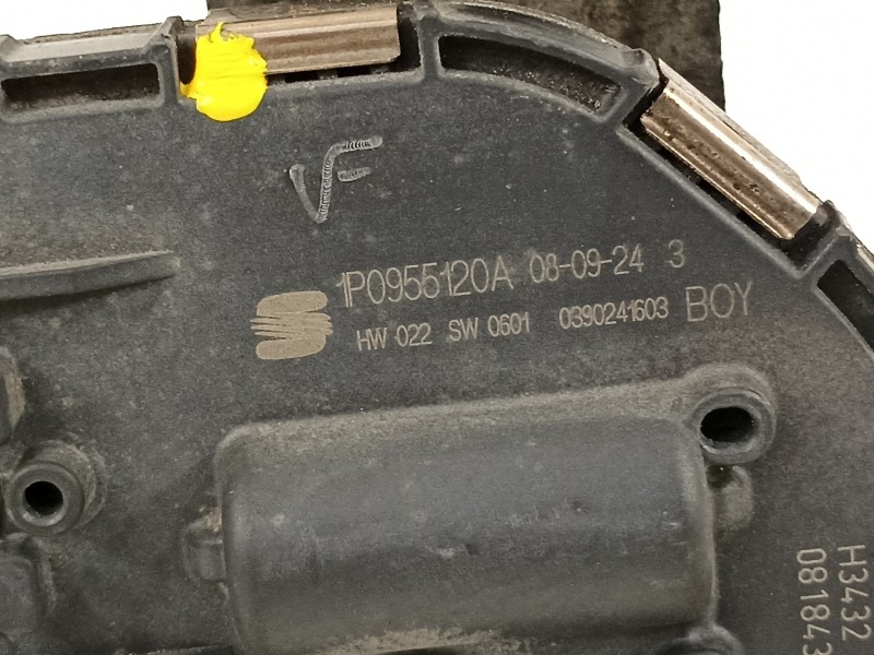 Recambio de motor limpia delantero para seat leon (1p1) comfort limited referencia OEM IAM 1P0955024B 3397020918 1P0955120A