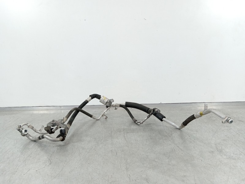 Recambio de tubo aire acondicionado para jeep renegade deserthawk 4wd referencia OEM IAM 0519562750  