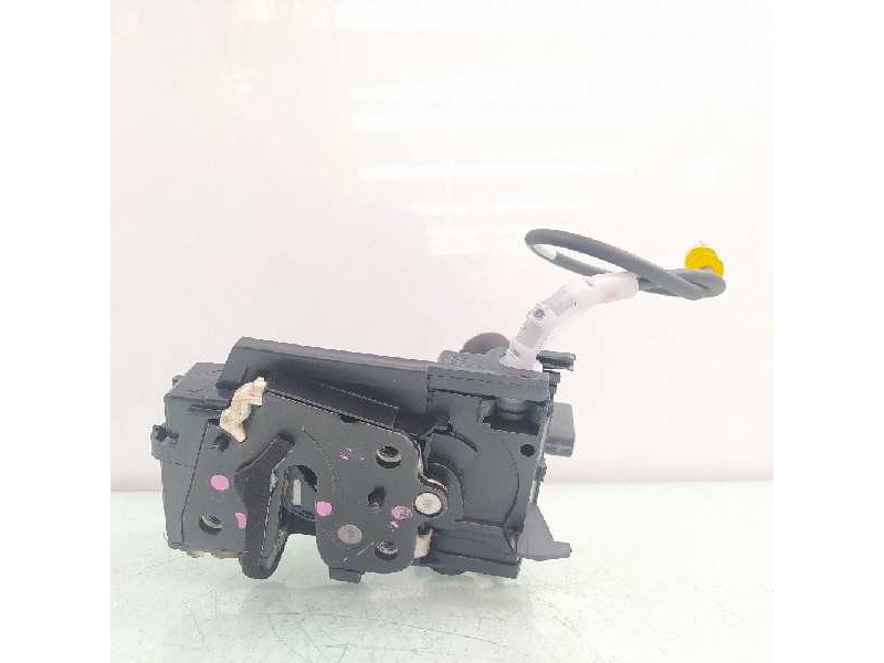 Recambio de cerradura puerta trasera derecha para peugeot 308 sw allure referencia OEM IAM 9826110980  