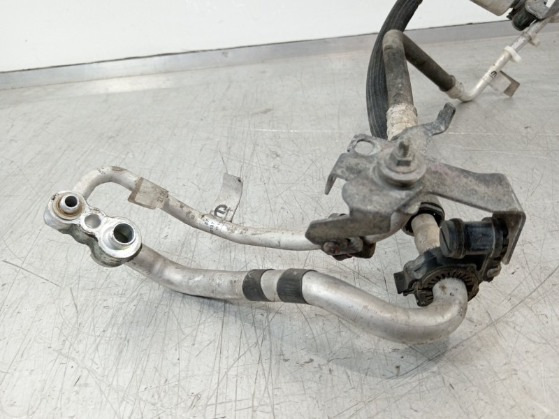 Recambio de tubo aire acondicionado para jeep renegade deserthawk 4wd referencia OEM IAM 0519562750  