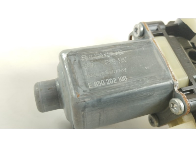 Recambio de elevalunas delantero derecho para seat leon (5f1) fr plus referencia OEM IAM 5Q0959802B 0130822716 