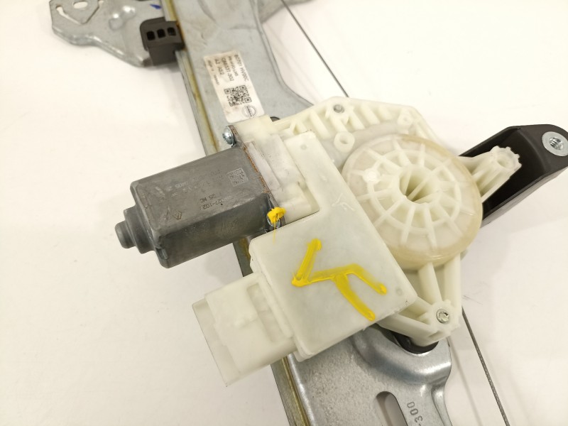 Recambio de elevalunas delantero izquierdo para nissan qashqai (j11) 360 referencia OEM IAM 80701HV00C  