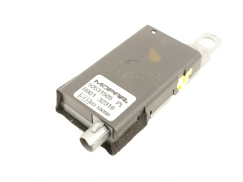 Recambio de amplificador para jeep renegade deserthawk 4wd referencia OEM IAM 50531505  