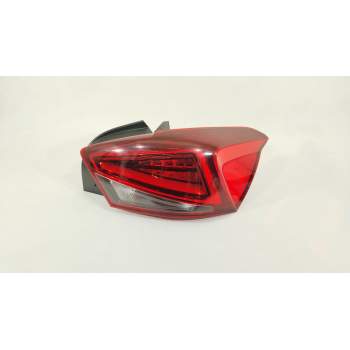 PILOTO TRASERO DERECHO 6F0945208H 2SK2298013002 