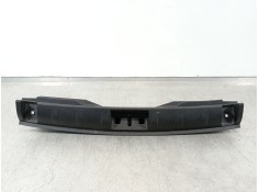 Recambio de molduras traseras para jeep renegade deserthawk 4wd referencia OEM IAM 735664612  