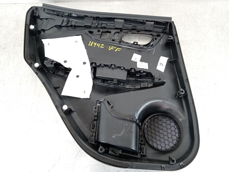 Recambio de guarnecido puerta trasera derecha para nissan qashqai (j11) 360 referencia OEM IAM 829224EA1A  