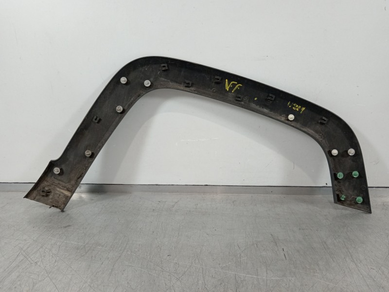 Recambio de aletin delantero izquierdo para jeep renegade deserthawk 4wd referencia OEM IAM 735578403  