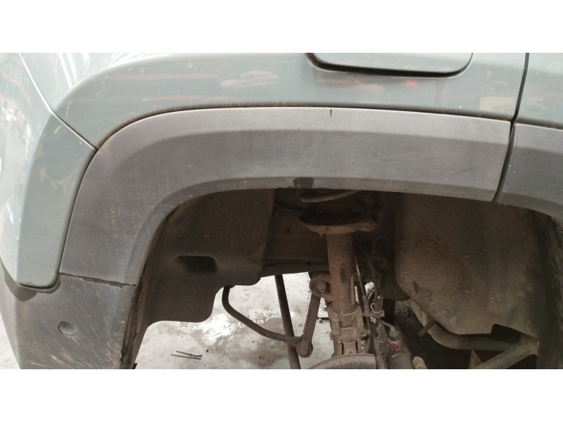 Recambio de aletin trasero derecho para jeep renegade deserthawk 4wd referencia OEM IAM 735578404  