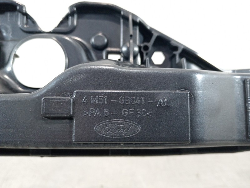 Recambio de panel frontal para ford focus berlina (cap) ambiente (d) referencia OEM IAM 4M518B041  