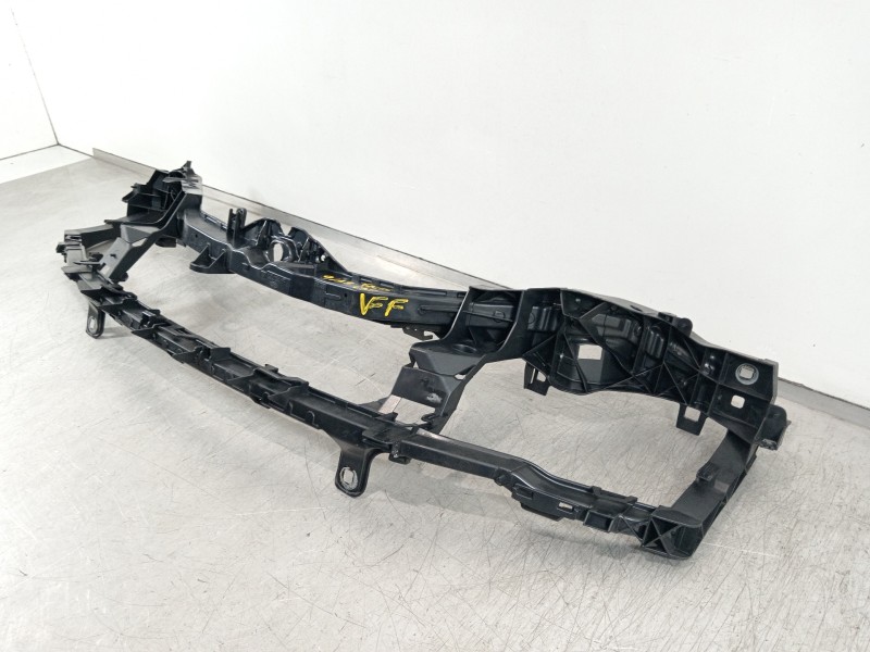 Recambio de panel frontal para ford focus berlina (cap) ambiente (d) referencia OEM IAM 4M518B041  