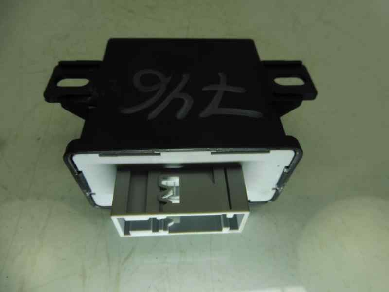 Recambio de centralita faros xenon para audi a6 avant (4f2) 2.0 tdi e referencia OEM IAM 8P0907357H  