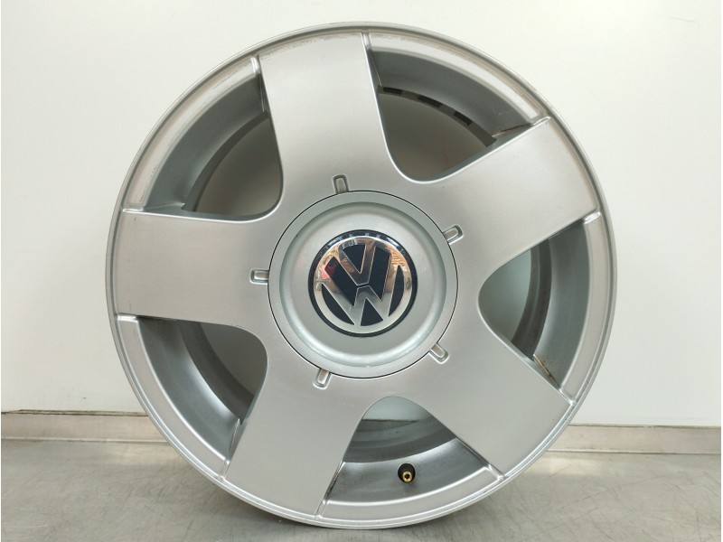 Recambio de llanta para volkswagen bora berlina (1j2) highline referencia OEM IAM 1J0601025B  