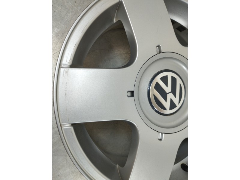 Recambio de llanta para volkswagen bora berlina (1j2) highline referencia OEM IAM 1J0601025B  