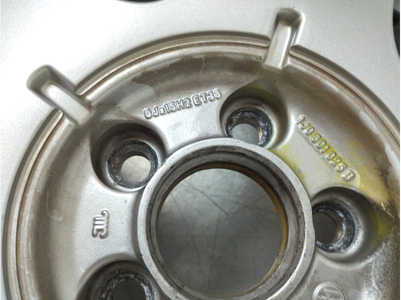 Recambio de llanta para volkswagen bora berlina (1j2) highline referencia OEM IAM 1J0601025B  