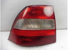 Recambio de piloto trasero izquierdo para opel vectra b berlina referencia OEM IAM 90568047  