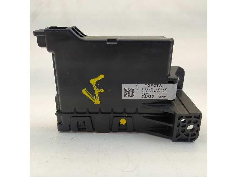 Recambio de modulo electronico para toyota auris hybrid advance referencia OEM IAM 8865002E00 1778004480 