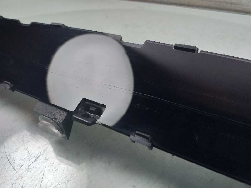 Recambio de pantalla multifuncion para toyota prius (nhw20) sol referencia OEM IAM 5541047050  