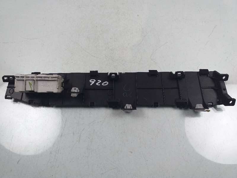 Recambio de pantalla multifuncion para toyota prius (nhw20) sol referencia OEM IAM 5541047050  