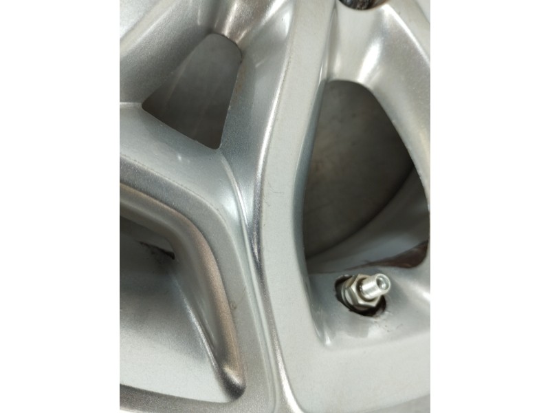 Recambio de llanta para ford ecosport titanium referencia OEM IAM DN1C100  