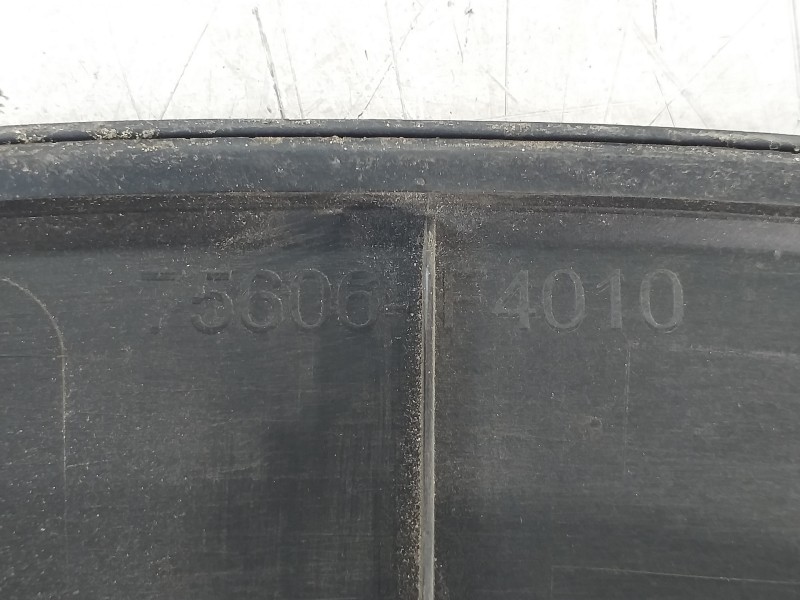 Recambio de aletin trasero izquierdo para toyota c-hr ax1t(eu,m)/zyx10(h)/zyx10l-ahxgbw(3a) referencia OEM IAM 75606F4010  