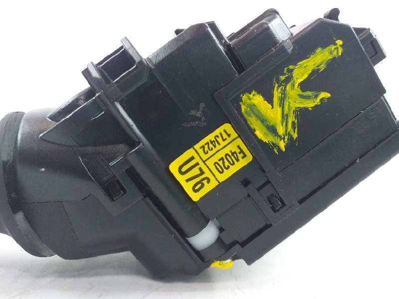 Recambio de mando limpia para toyota c-hr ax1t(eu,m)/zyx10(h)/zyx10l-ahxgbw(3a) referencia OEM IAM 17J422  