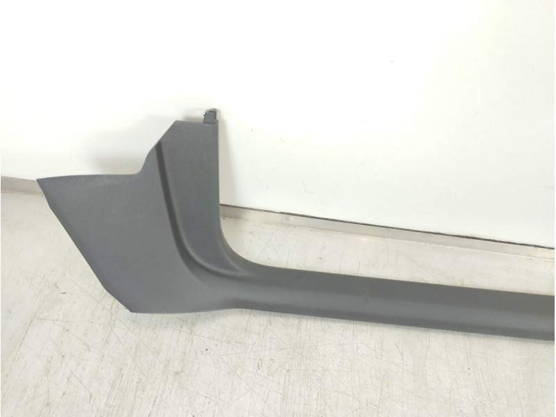 Recambio de moldura para seat ibiza (kj1) reference referencia OEM IAM 6F0863484  