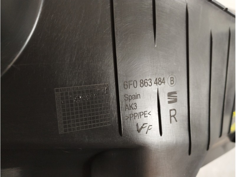 Recambio de moldura para seat ibiza (kj1) reference referencia OEM IAM 6F0863484  