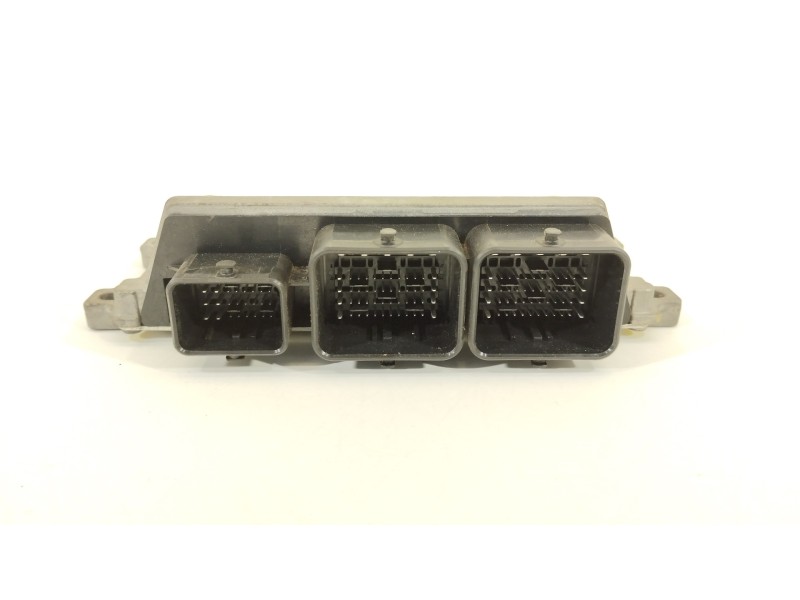 Recambio de centralita motor uce para citroën c3 attraction referencia OEM IAM 9805895780 131800963 