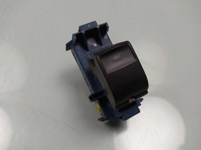 Recambio de mando elevalunas delantero derecho para toyota verso active referencia OEM IAM 848100F030  